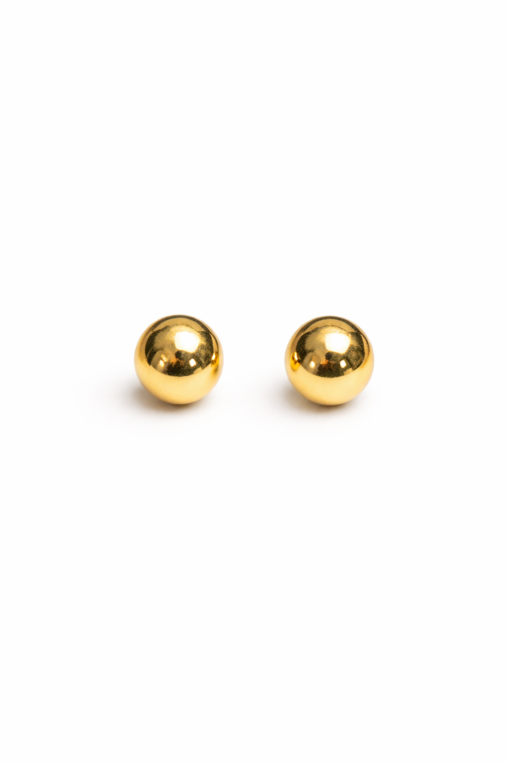 Ball stud earring